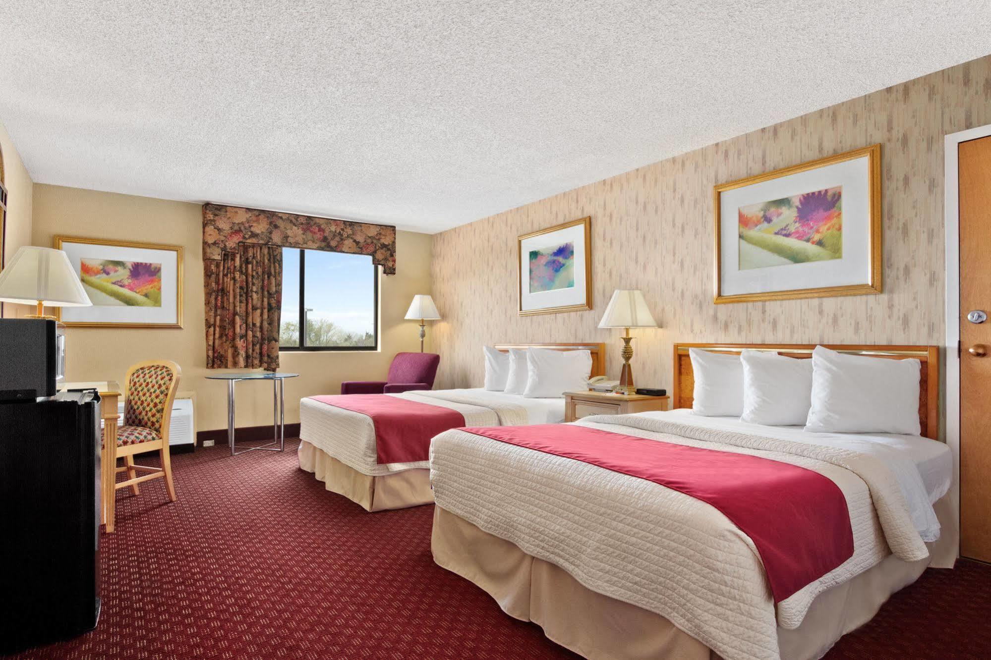 Oh St Joseph Resort Hotel Pleasantville Exterior photo